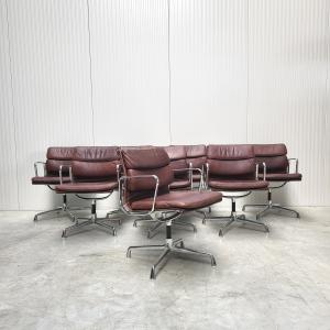 Vitra Herman Miller EA208 Soft Pad Management Chair Design Interior Aksel Aachen Paris Milano Madrid Amsterdam Monaco