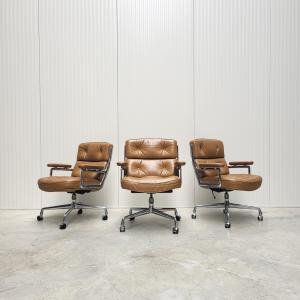 Herman Miller Cognac Lobby Chair ES104 Office Interior Aksel Design Collector Buy sell NYC München Milano Madrid Doha