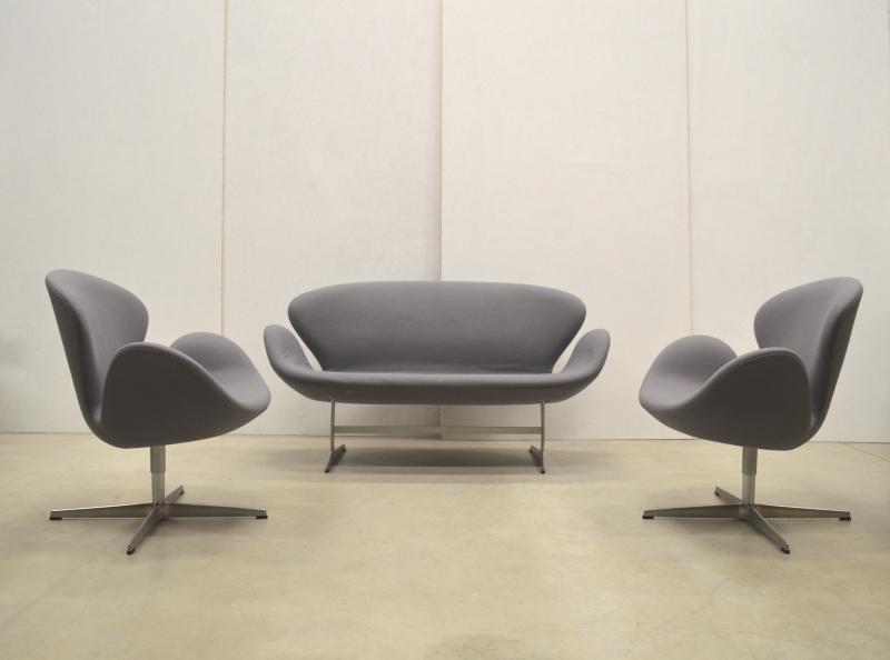 Arne Jacobsen Swan Chair Sofa Interior Aksel Aachen