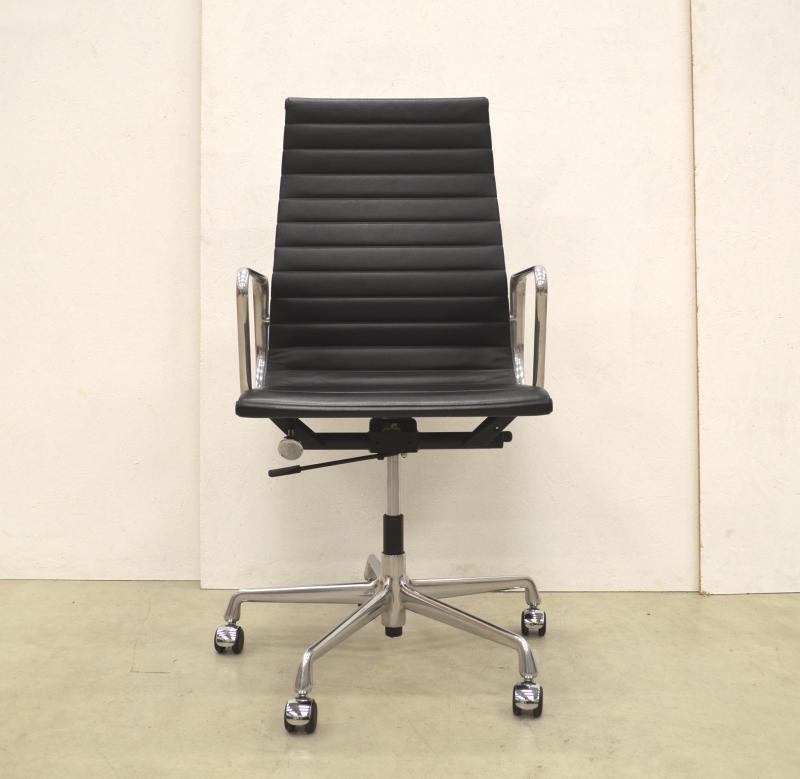 Vitra EA119 Alu Office Chair Bürostuhl Interior Aksel Aachen