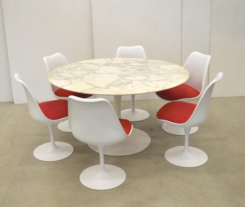 Eero Saarinen Tulip Dining Table Tisch Marmor Tulip Stuhl Interior Aksel Aachen