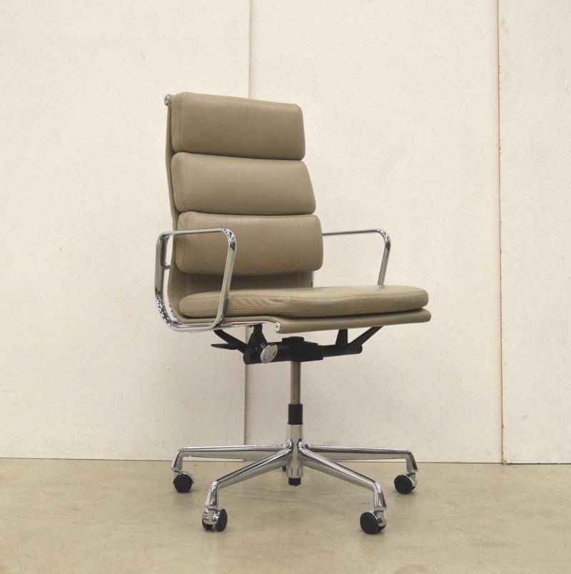 Vitra EA219 Soft Pad Bürostuhl Office Eames Interior Aksel Aachen
