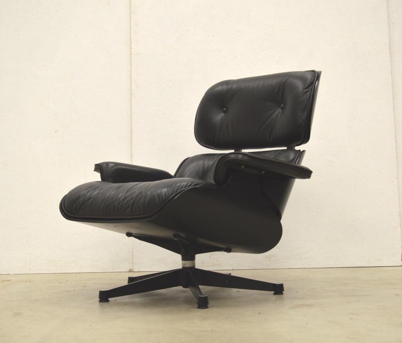 Vitra Eames Lounge Chair Black Edition Eames Interior Aksel Aachen Paris Bruxelles