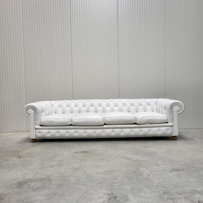 Poltrona Frau Chester 4er Sofa Custom Order Interior Aksel Italy Aachen Design Classics NY Amsterdam Paris München