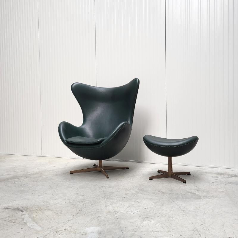 Fritz Hansen Egg Chair Limited Edition 150th anniversary Green Bronze Jacobsen Interior Aksel Design Milano Paris London Dubai Qatar Saudi Arabia