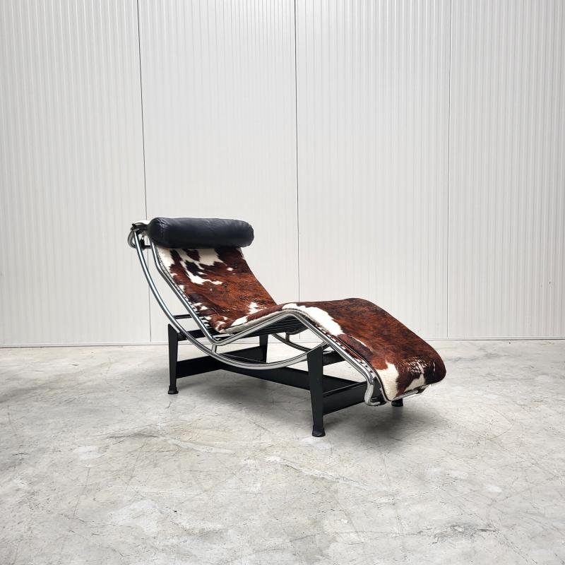 Cassina LC4 Chaise Cow Hide Le Corbusier 70s edition Interior Aksel Design Home Paris Project Office NYC Dubai Qatar London