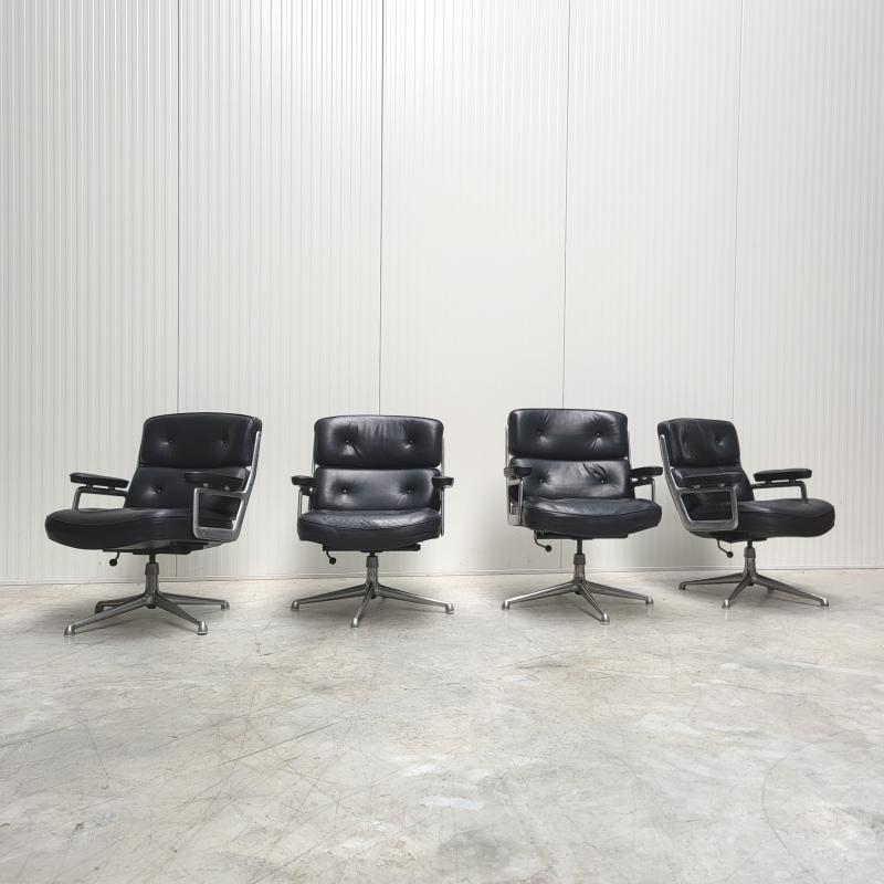 Eames Lobby Chair ES104 Office Charles Eames Herman Miller Interior Aksel Design Project Office Paris London Home Amsterdam Brussels