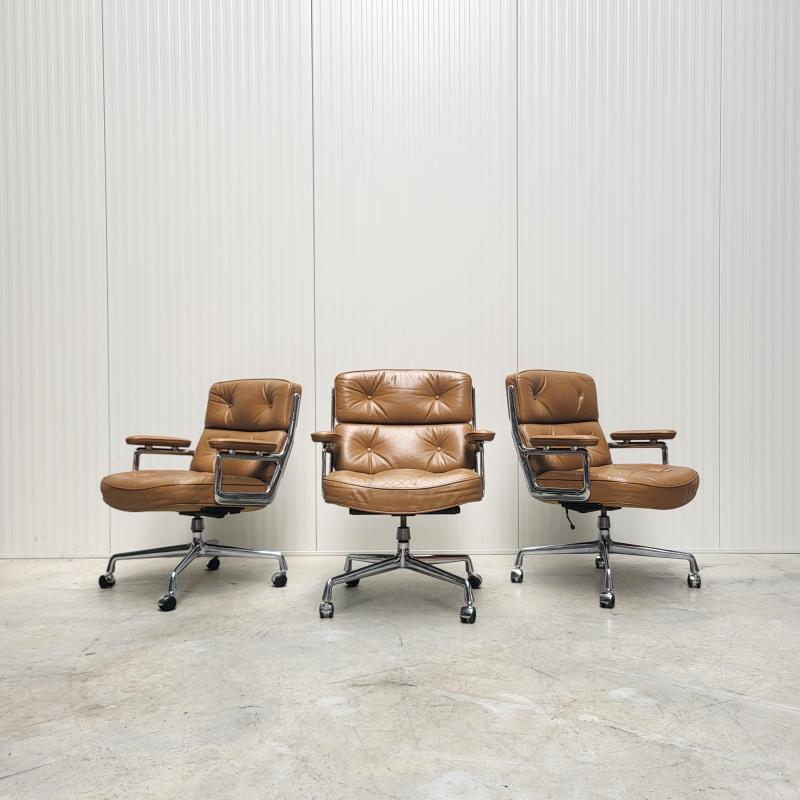Herman Miller Cognac Lobby Chair ES104 Office Interior Aksel Design Collector Buy sell NYC München Milano Madrid Doha
